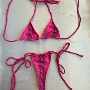 PINK TONG SWIMMIES!!